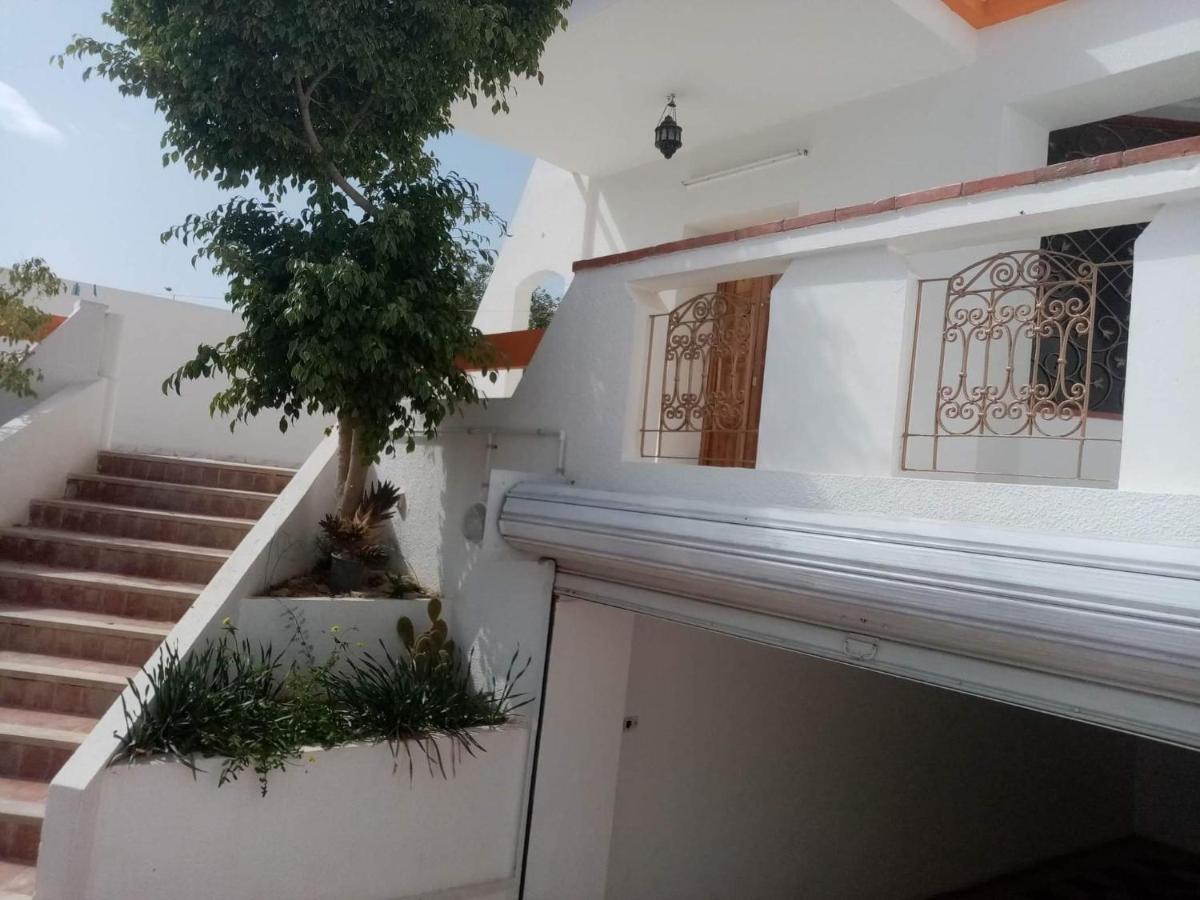 Villa Luxueuse Meublee Sfax Exterior photo