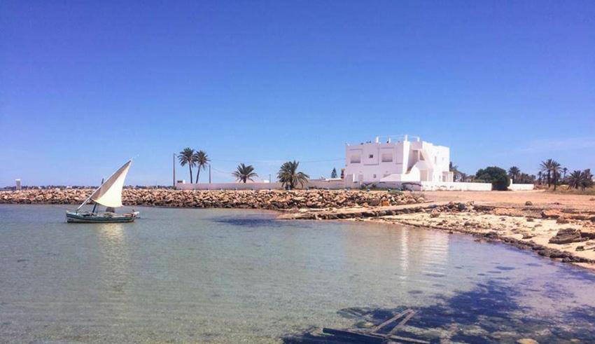 Villa Luxueuse Meublee Sfax Exterior photo