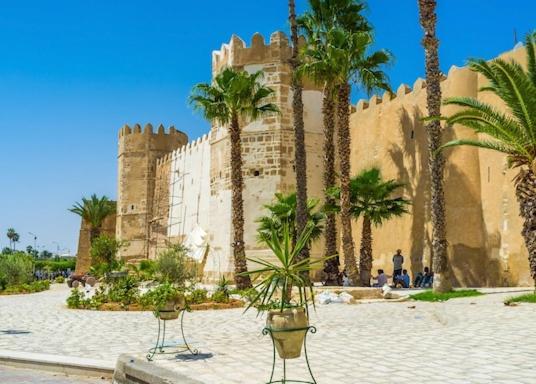 Villa Luxueuse Meublee Sfax Exterior photo
